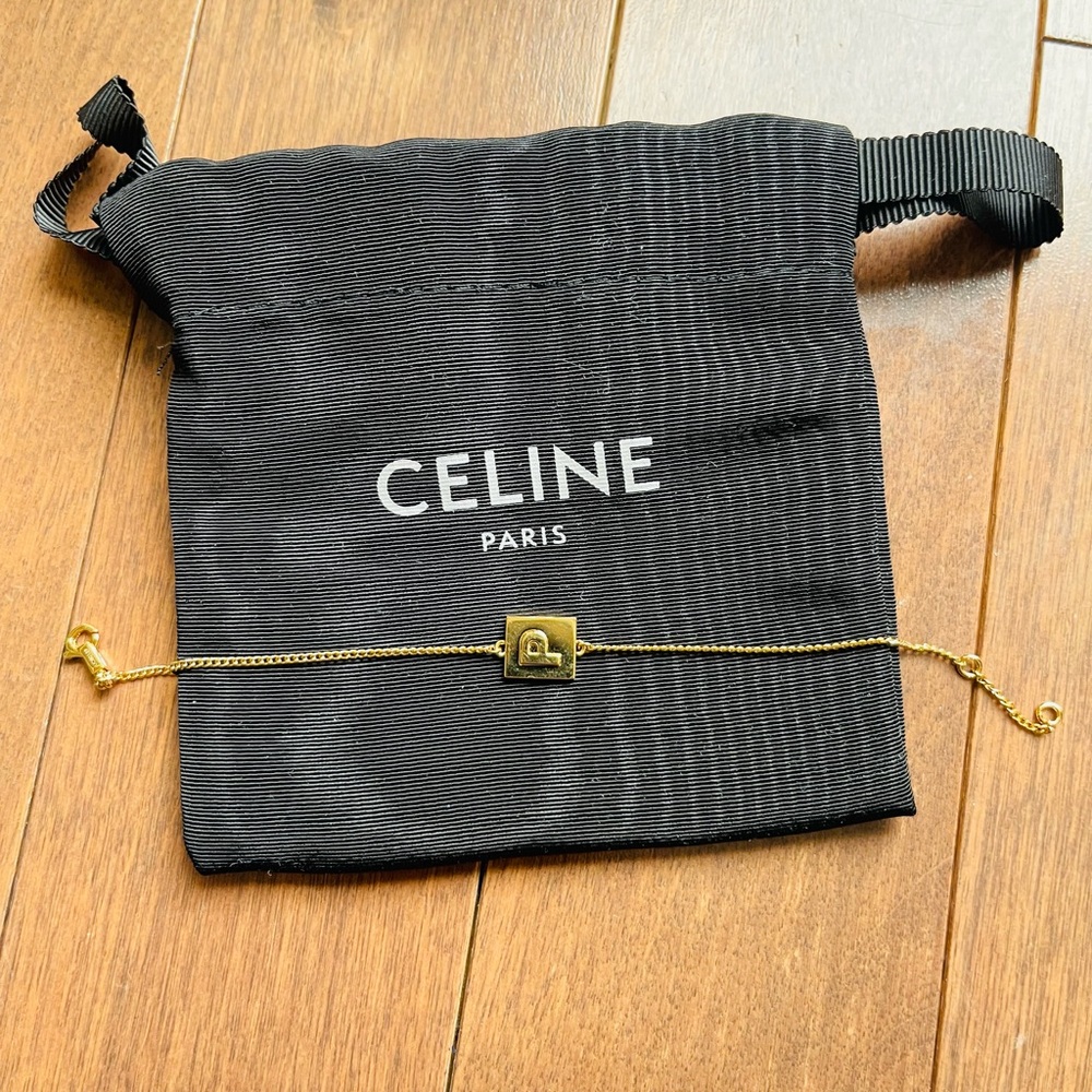 CELINE
Alphabet Initial 'P’ Letter Station Bracelet